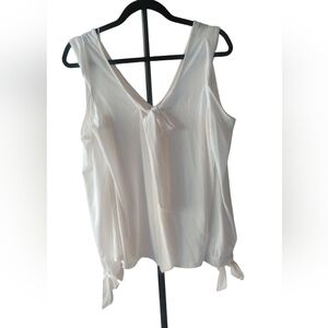 Guess Women's Cream Cold Shoulder Bow Sleeve Blouse SZ L